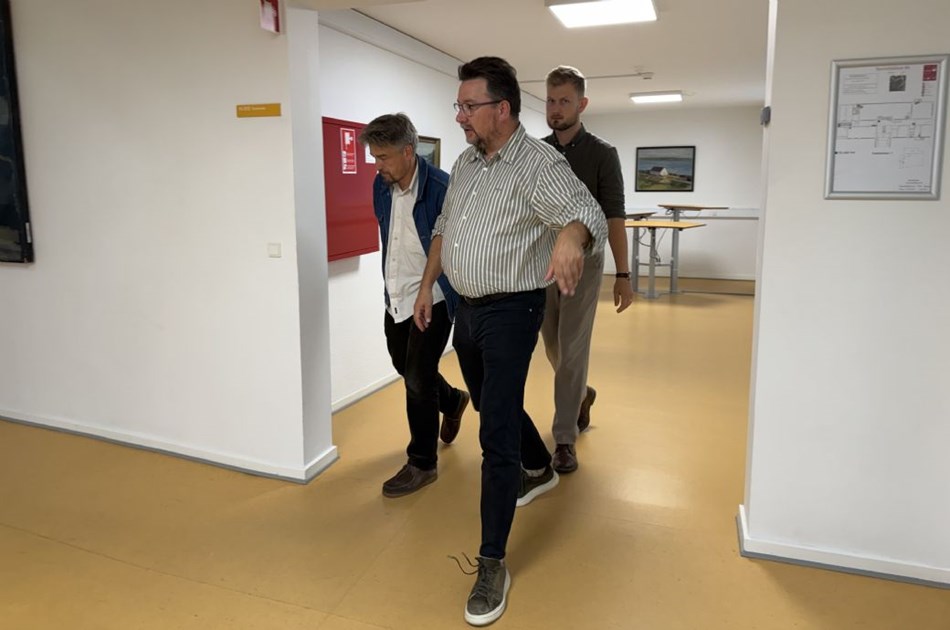 'Ingen er g�et, og ingen har truet med det'