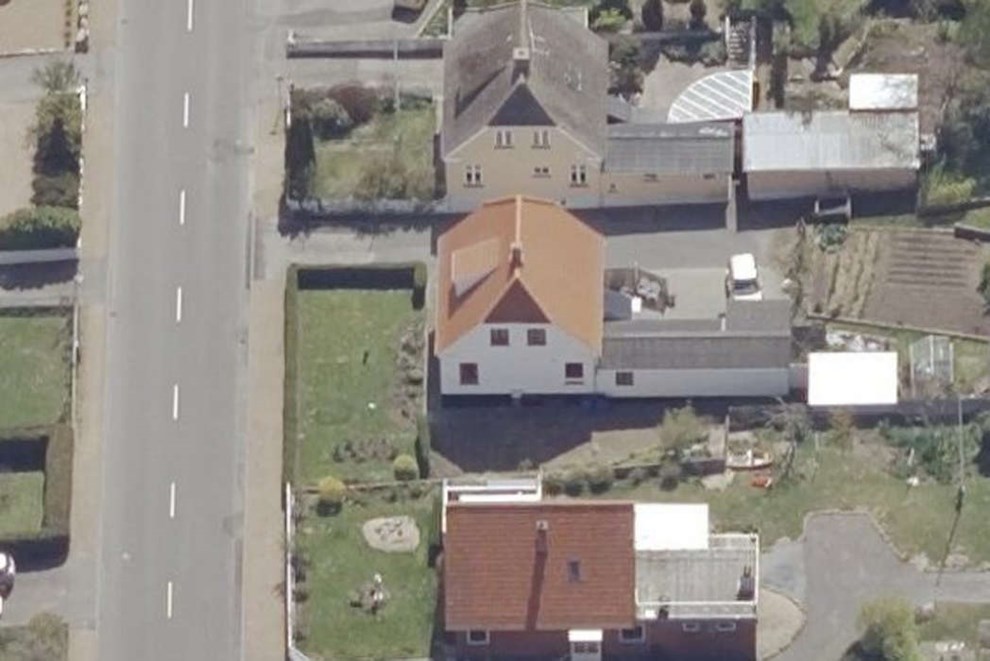 Familieoverdragelse p� Strandvejen i Aarsdale