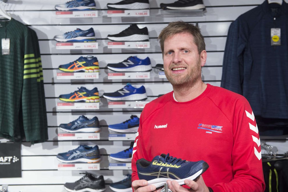 Sportsbutik har haft et godt r trods halveret overskud 