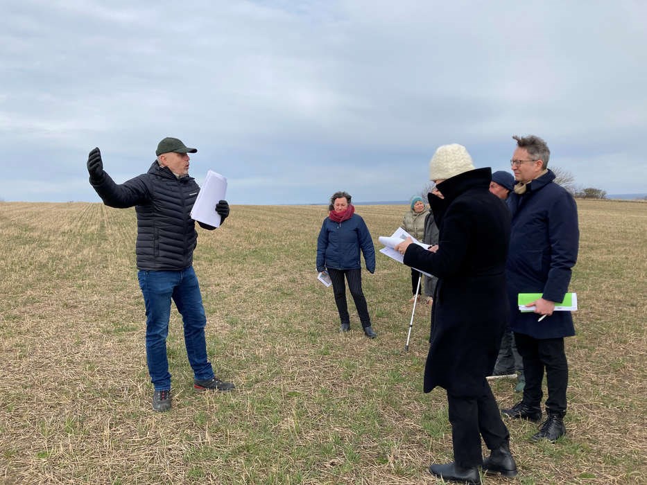 4.000 f�r lov at sove ved Danmarks vigtigste helleristninger