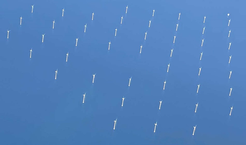 Ministre står ved energiøen Ministre står ved energiøen