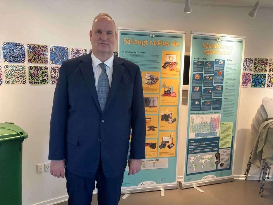 Direkt�r bijobber som buschauff�r