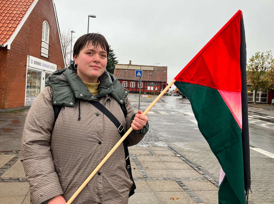 30 kilometer i regnvejr: I et land uden bomber, med l�gehj�lp og rent vand, klarer vi nok en smule regn