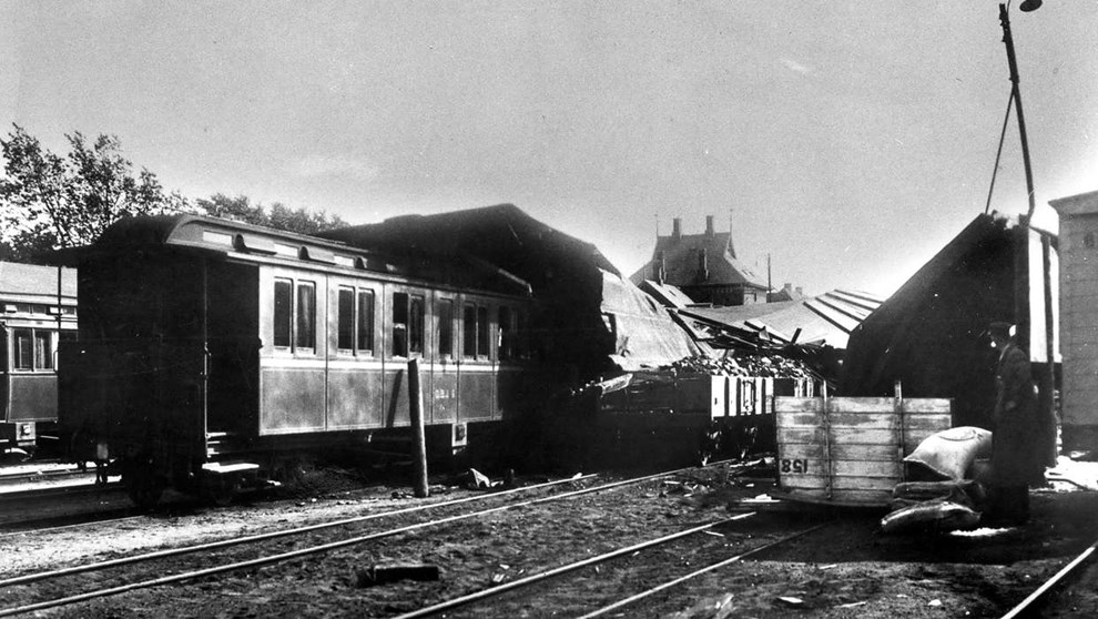 Den uforglemmelige dag: 18 lbske godsvogne og en ung mands heltemod