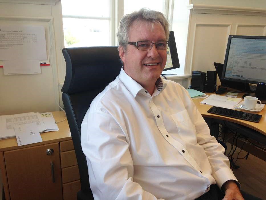 Bornholmsk direkt�r fratr�der p� �r�