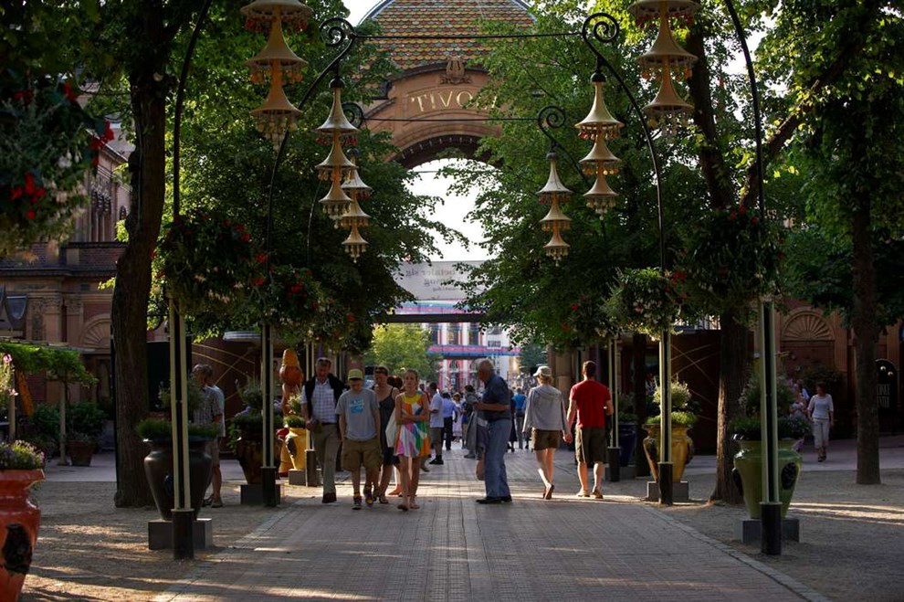 Bornholmske f�devarer indtager Tivoli