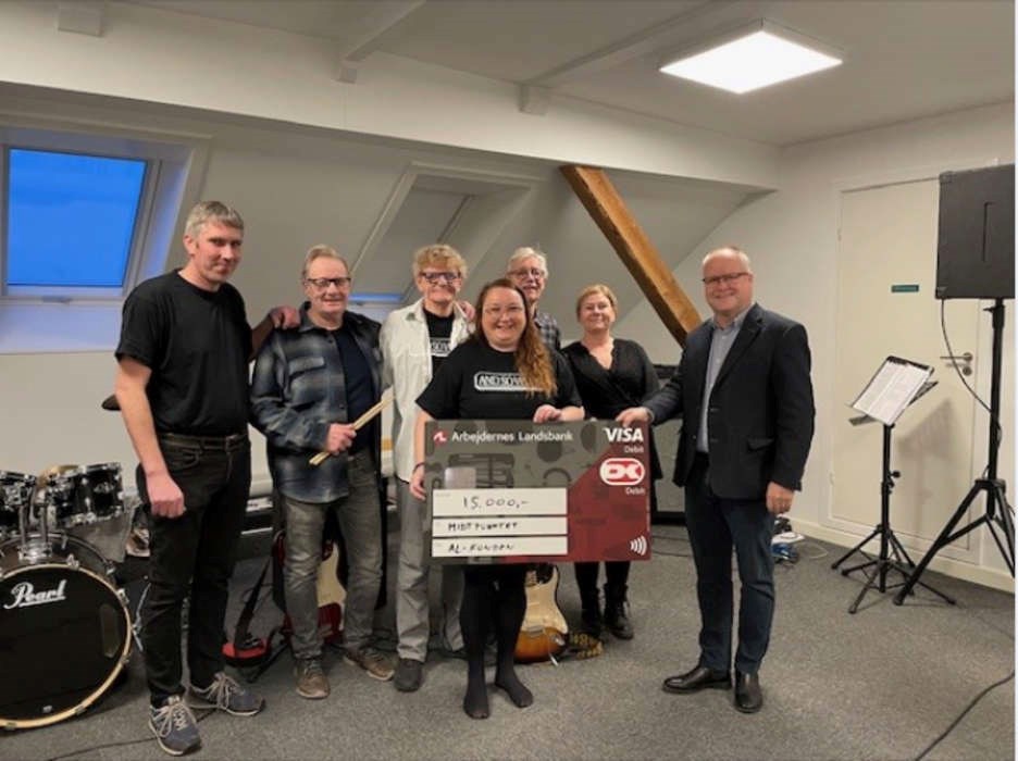 Fond giver orkester 15.000 kroner