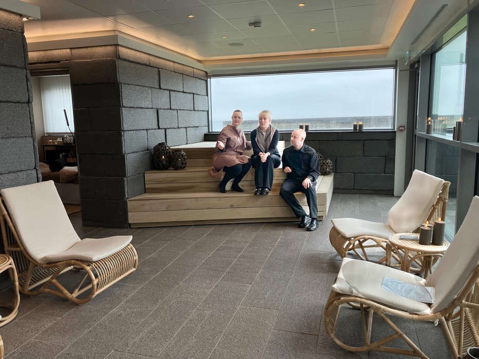 Hoteldirektren tror p et hop i omstningen uden for ssonen