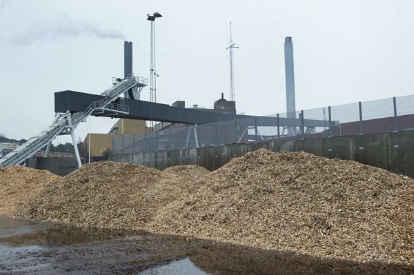 �relang varmestrid: Parter skal selv finde l�sning
