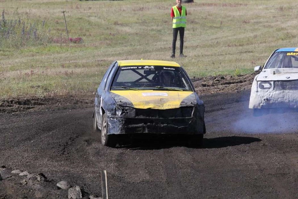 Lige p� og h�rdt for Mathias