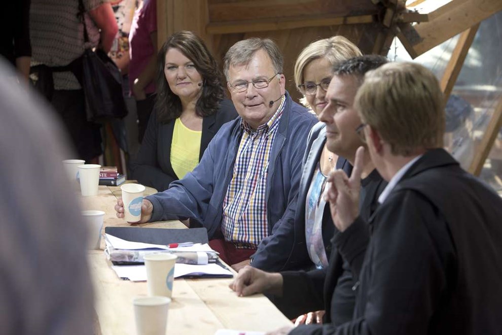 Hun er begyndt at kede sig