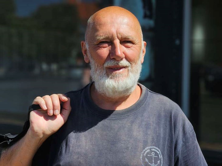 Samir Bektas skal p&aring; vodka-rov i Polen. For sprutten i R&oslash;nne er det rene sprit og ikke v&aelig;rd at h&aelig;lde indenbords. (Foto: S&oslash;ren Strandman-M&oslash;ller)