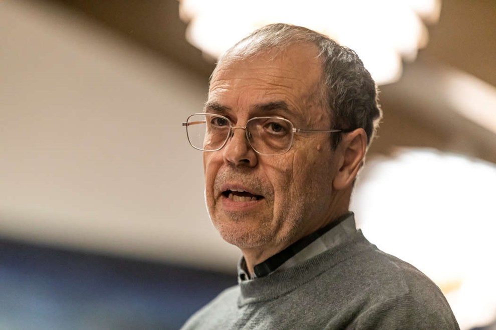 Hartung er bekymret, selvom bibliotekslukninger er droppet