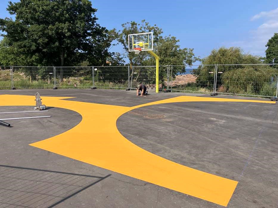 Allinge opruster: Skateboardramper og basketbane snart klar