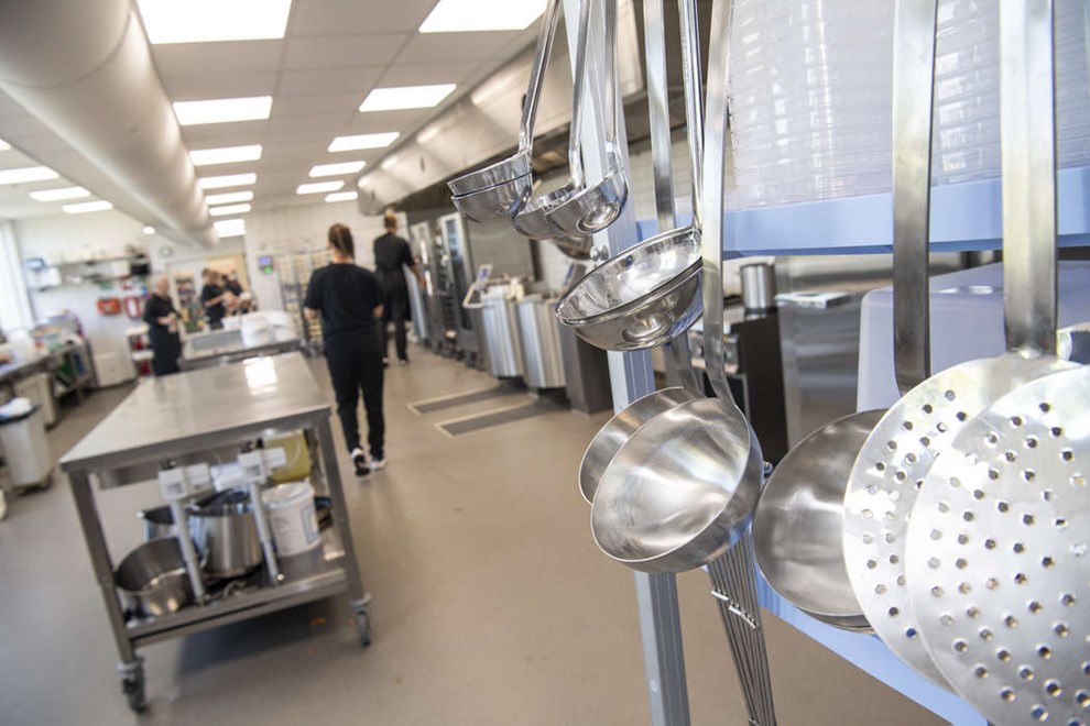 Underskrifter skal redde madskole