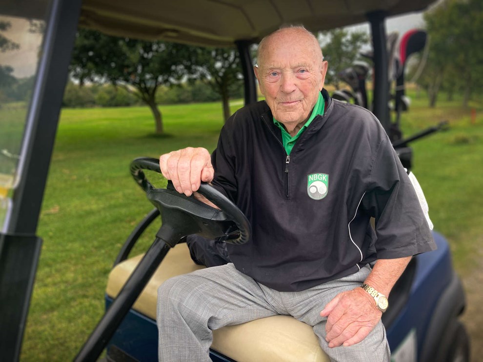 95-rig spiller golf tre gange om ugen: 'Det er mit andet hjem'