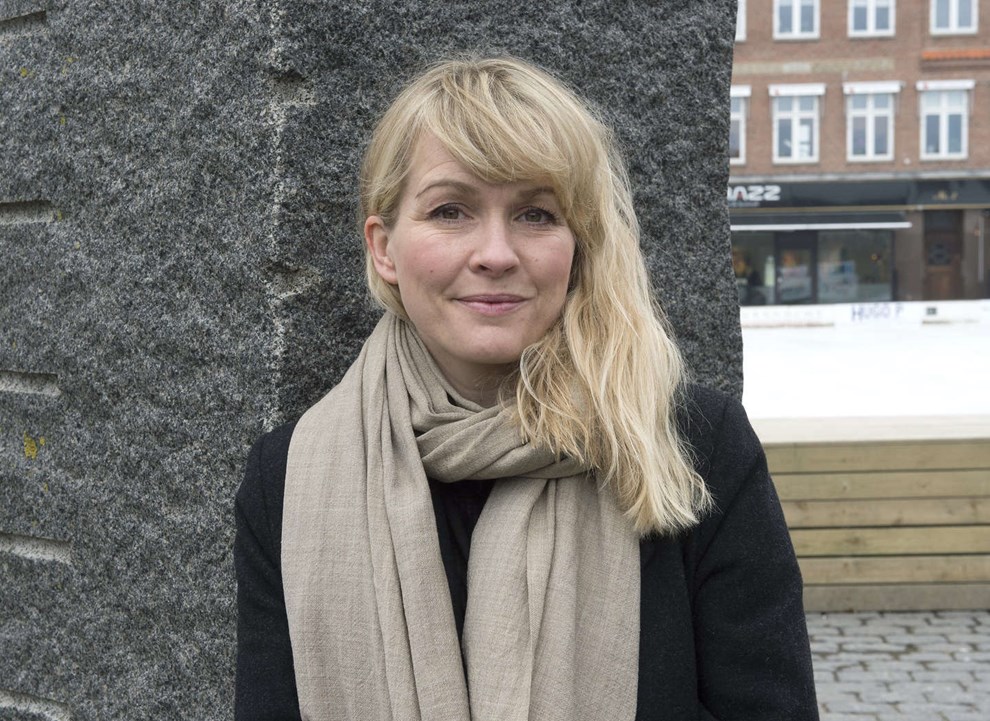 Sangerinden fylder rundt