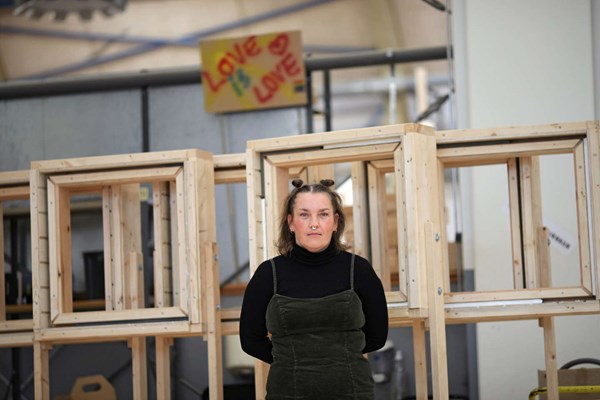 Arbejde med hovedet, h�nderne og kroppen