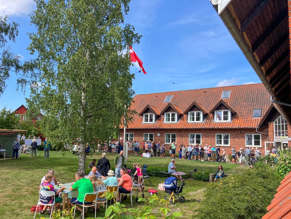 60 ansgere fr tilskud til frivilligt socialt arbejde