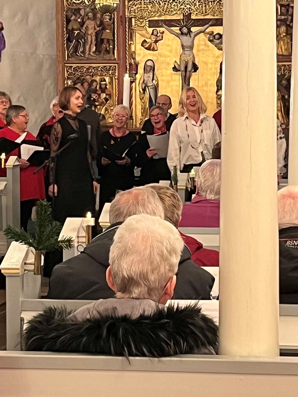 Kirken blev fyldt med sang