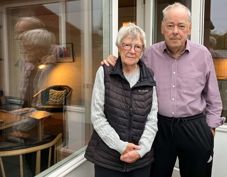 I oktober skrev vi om 87-&aring;rige Leif Larsen og Birthe Adamsen fra Drag&oslash;r, som oplevede at Dancenter forts&aelig;tter med at udleje deres feriebolig, selvom kontrakten er udl&oslash;bet. De har nu ejersp&aelig;rret huset under Folkem&oslash;det, for at spare g&aelig;ster for skuffelsen. Foto Sarah Thun Kristensen