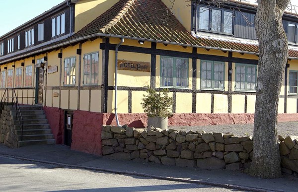Villum Clausen vender tilbage � nu som hotel
