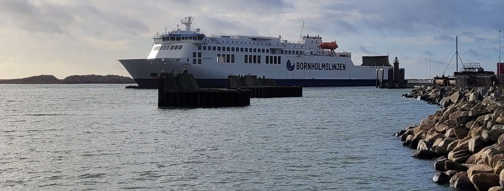 Friske aviser til Sejer� og L�s�, men ikke til Bornholm