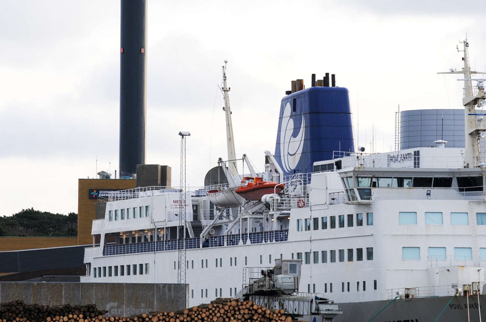 Landgang blev �delagt af 'ber�ring' med Povl Anker