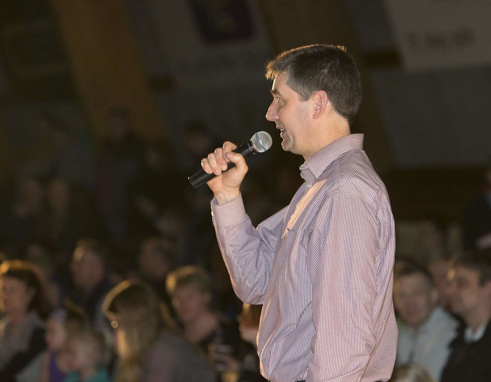 Jesper flger med tiden