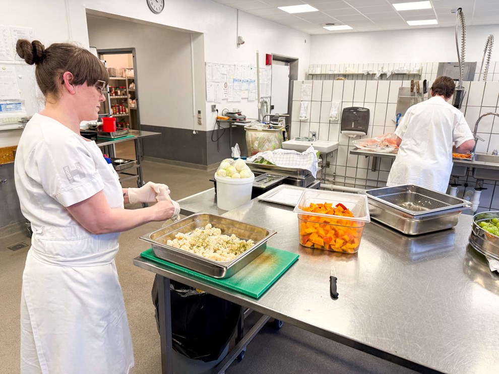 Mormormad hitter p� hospitalet