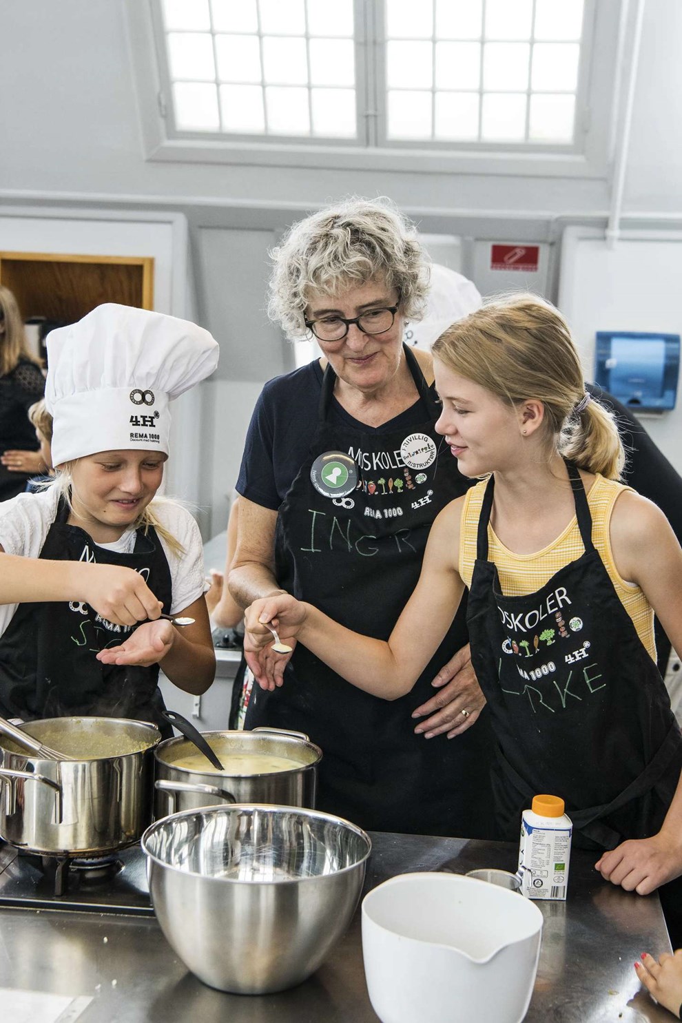 Madskole efterlyser frivillige