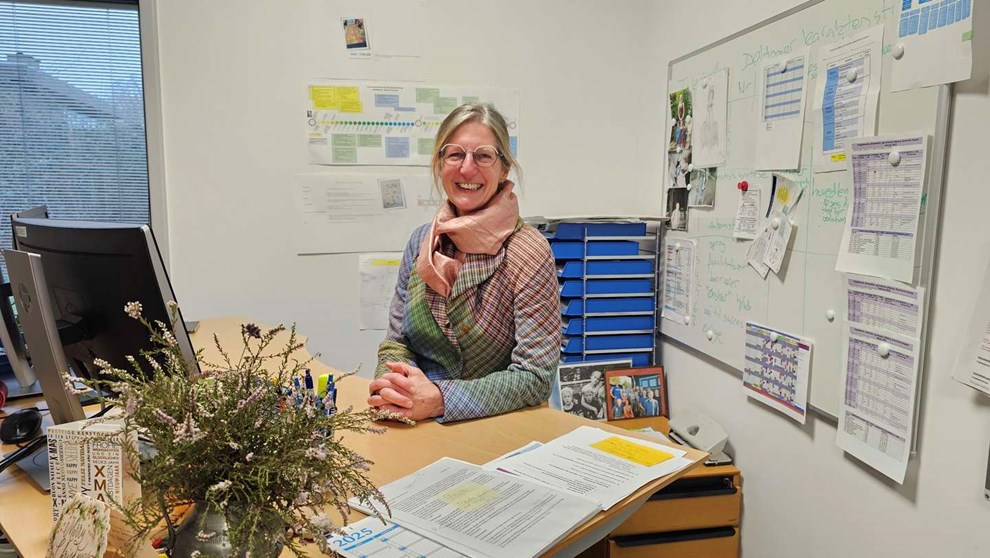 Hun vil bde vre p kontor og g med kittel