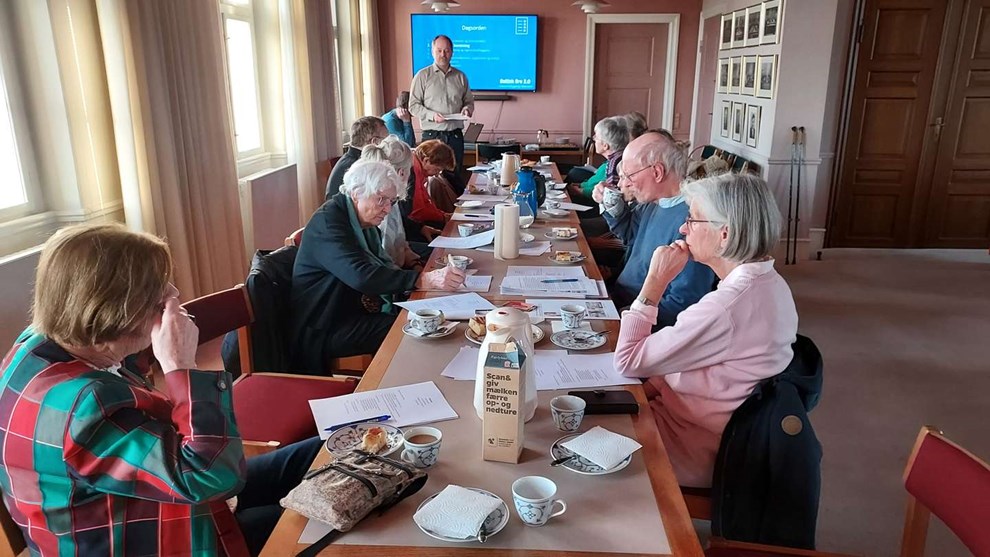 Planl�gger ambassad�r-bes�g i Listed