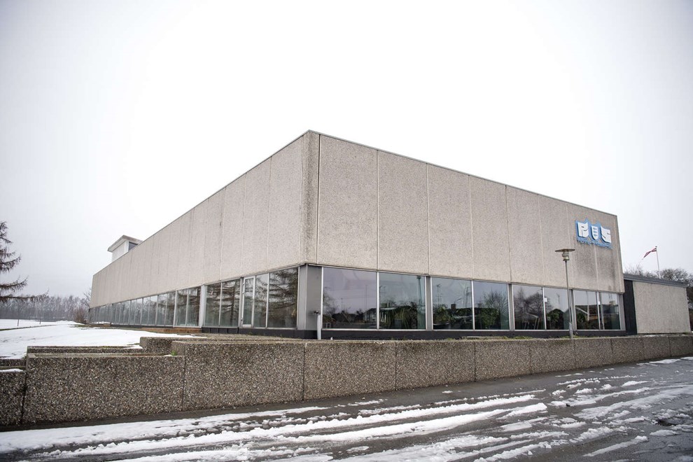 �konomien er presset: Vil reducere �bningstiderne