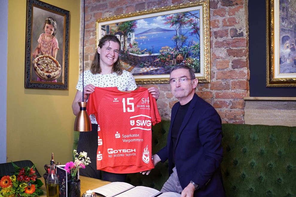 Underskriver kontrakt med tysk klub