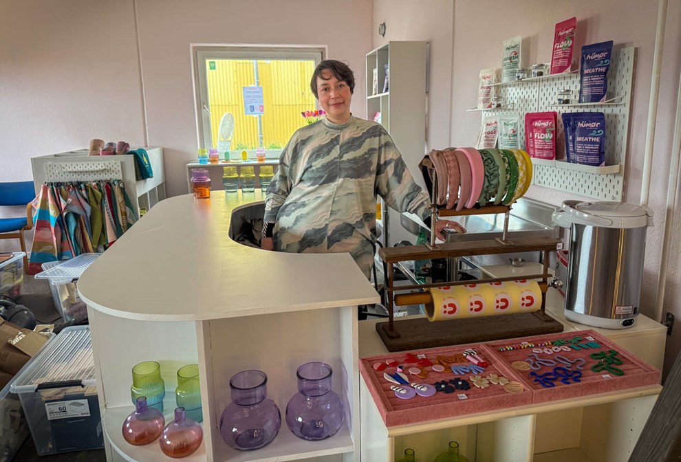 Nu �bner Tejns mest farverige butik