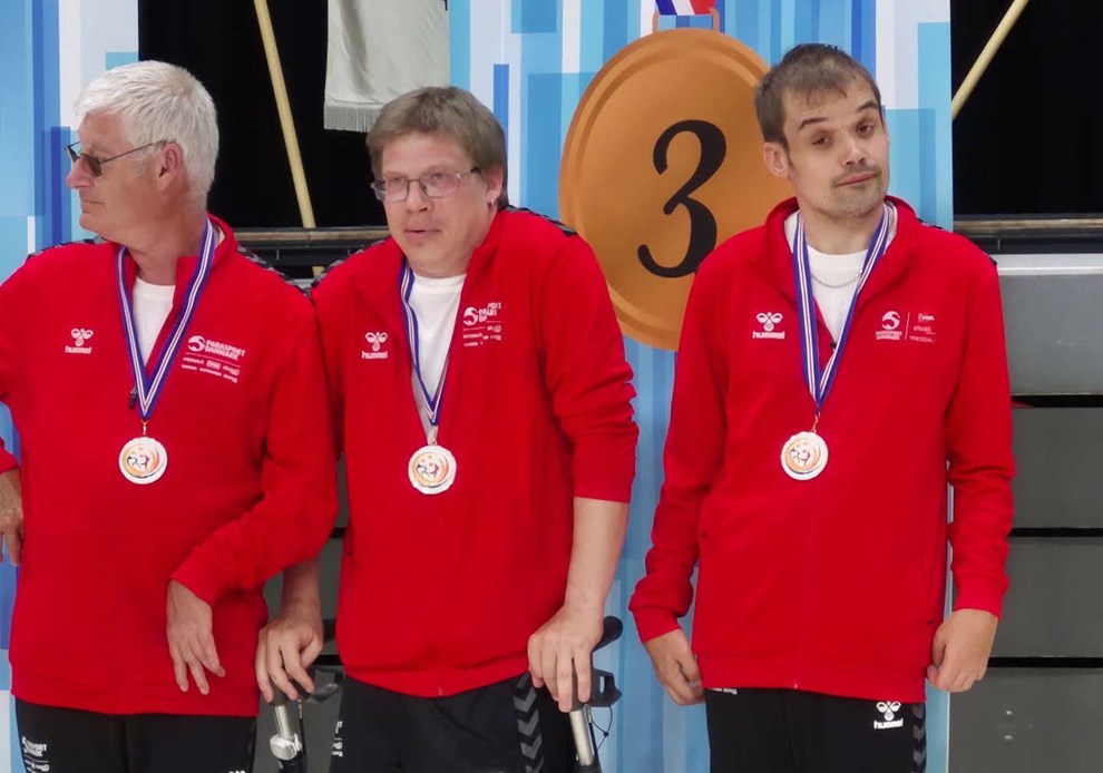 Brian vendte hjem fra Island med metal