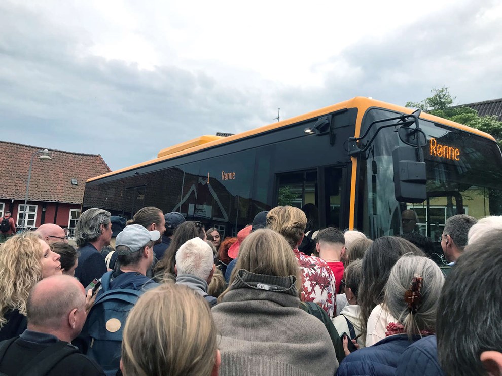 S�dan k�rer busserne i folkem�deugen