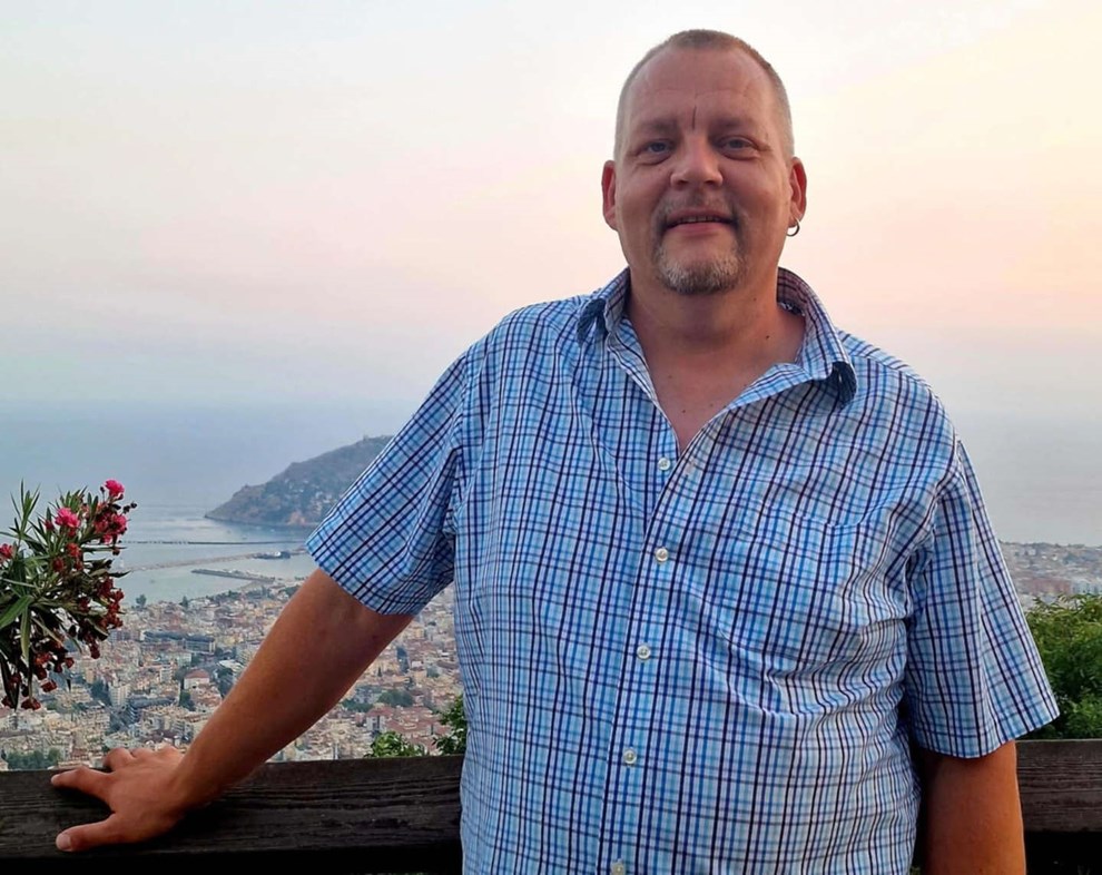 Martin er bidt af trafik