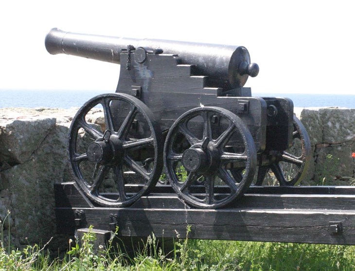 Gammel kanon fra 1800