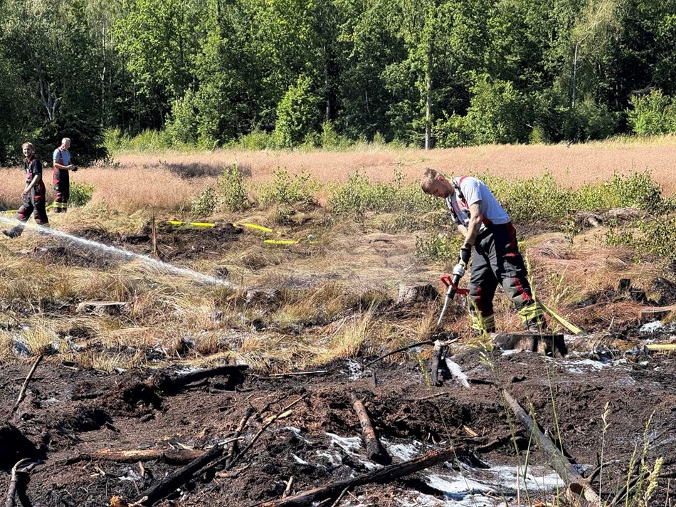 Opfordring efter brand: 'T�nk dig endnu mere om'
