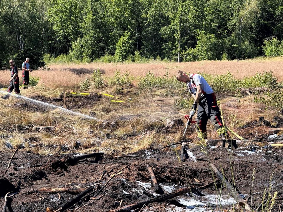 Opfordring efter brand: 'T�nk dig endnu mere om'