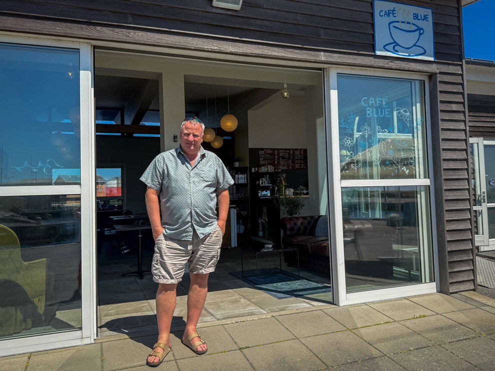 S�ren Schow overvejer caf�ens fremtid: 'Det l�ber jo ikke rundt'