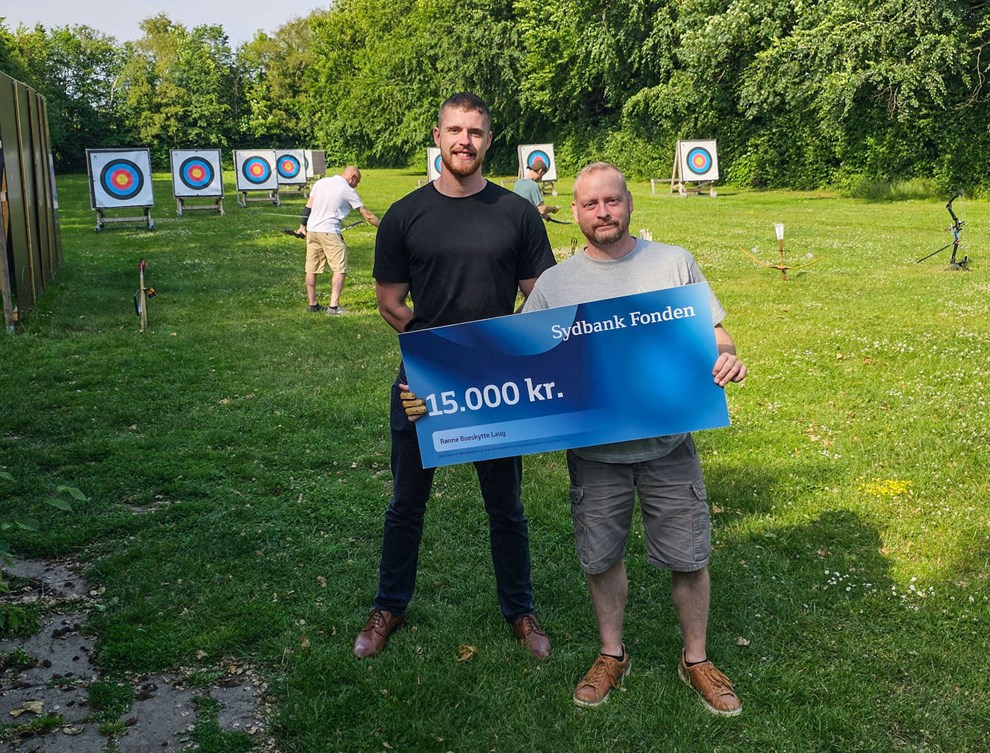 Donation til forening: Skal bruges på buer Donation til forening: Skal bruges på buer