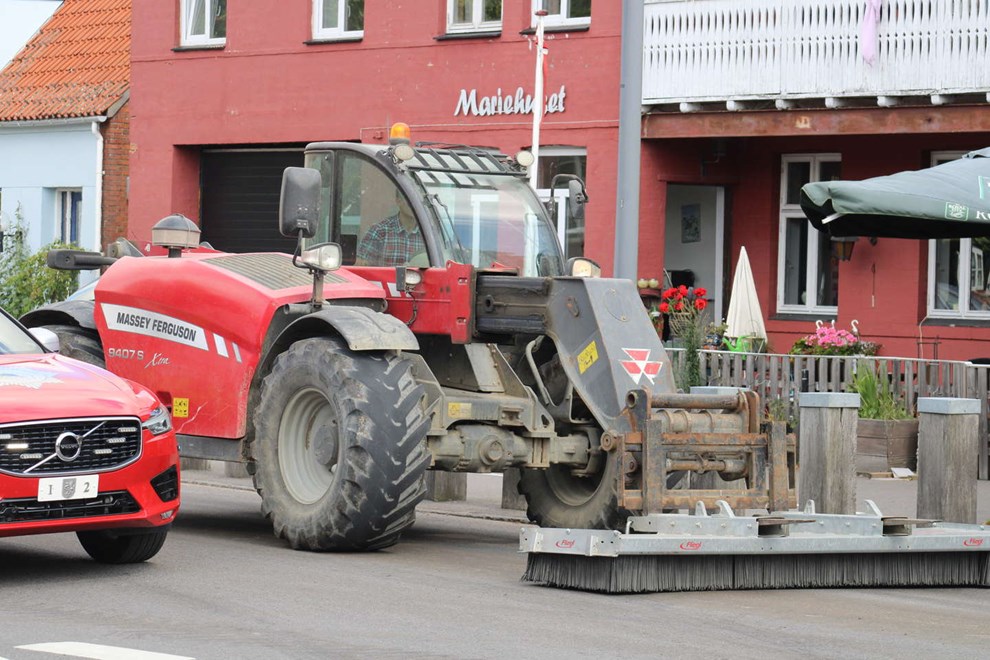 Tonsvis af gylle tabt p hovedgade