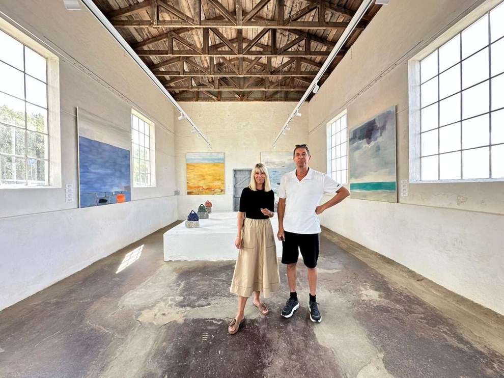 Flytter for en stund kunsten fra Svaneke til Vang