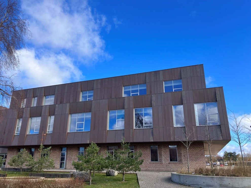 Kritik af karakterer: Campus kan �nde lettet op