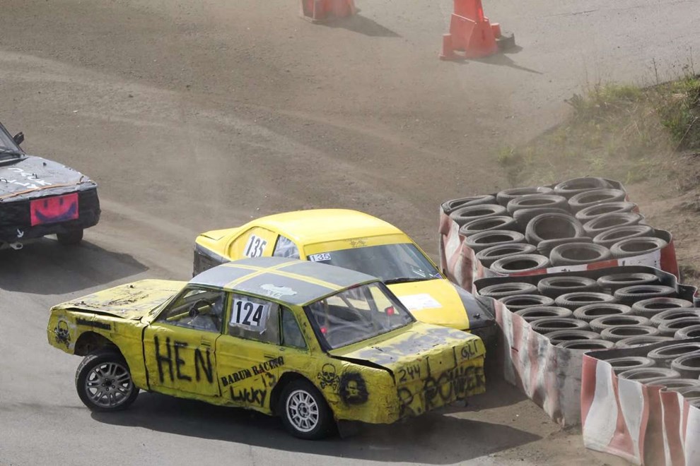 Tre racerkørere har dystet