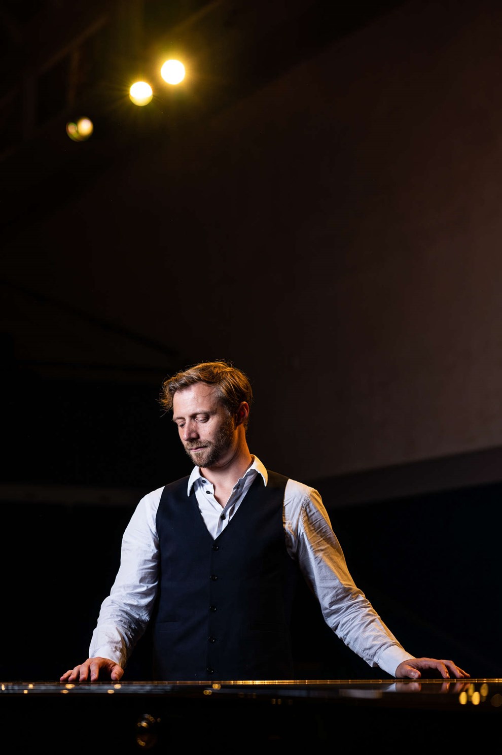 Prisvindende pianist spiller p fdeen