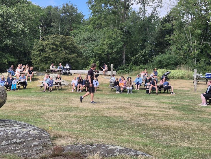 Besøget på Bornholms Rovfugleshow bød også på falkonershow. Eget foto